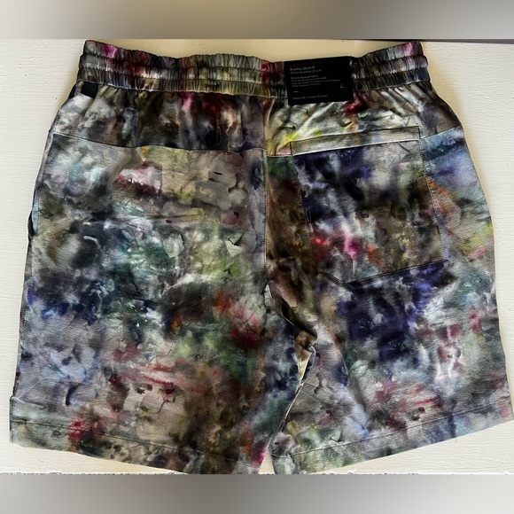 NWT Mens Lululemon Athletica  multi color Bowline 8in short Sz Lg - Picture 2 of 11